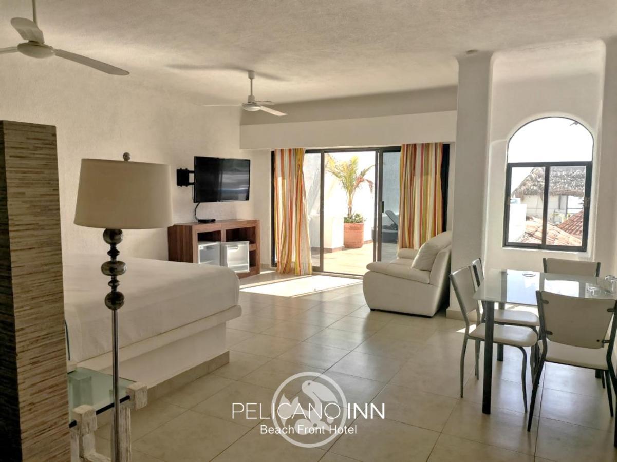 Pelicano Inn Playa Del Carmen - Beachfront Hotel Exterior foto